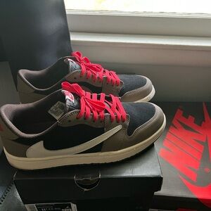 UA Travis Scott X Air Jordan 1 Low Mocha